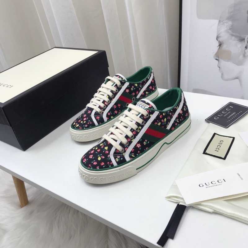 Gucci Casual Shoes